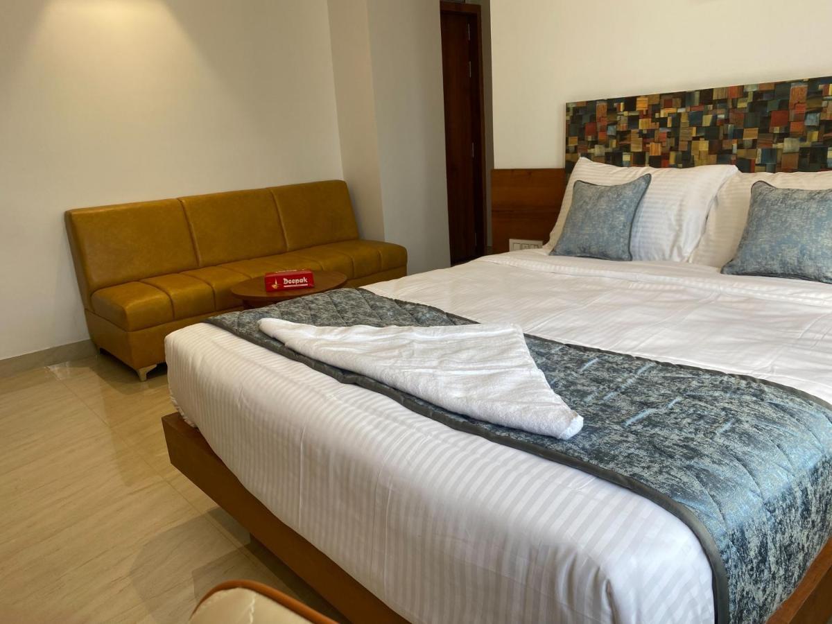 The Urban Hive Hotel Belgaum Exterior foto