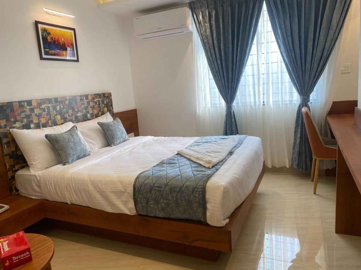 The Urban Hive Hotel Belgaum Exterior foto