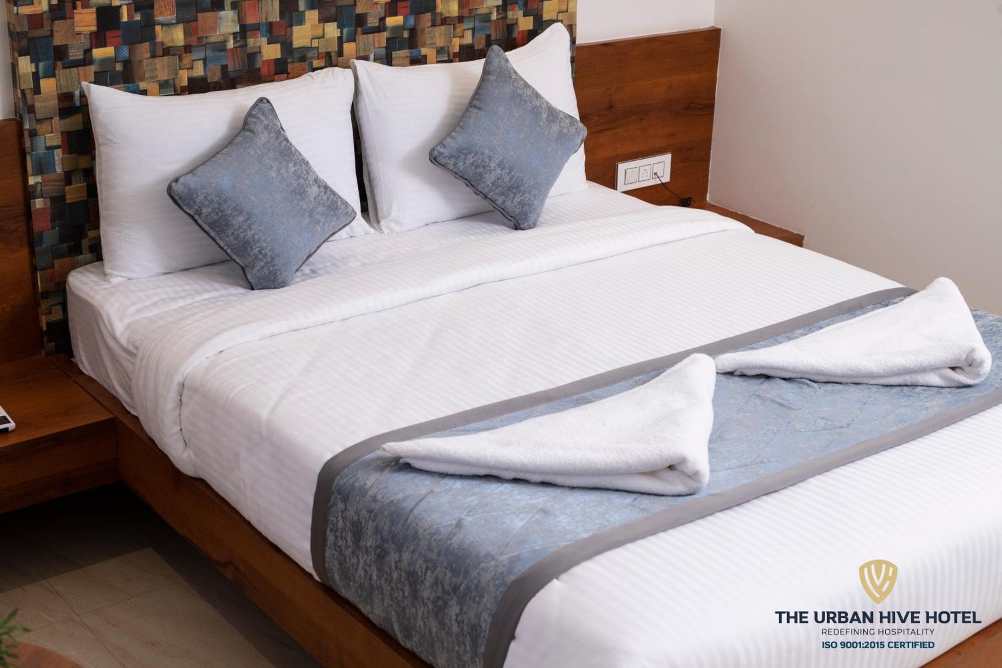 The Urban Hive Hotel Belgaum Exterior foto